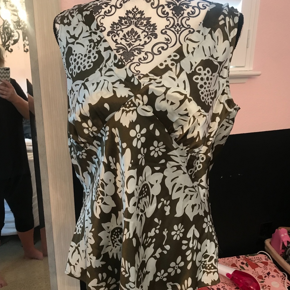 Mossimo Patterned Blouse - Picture 3 of 3